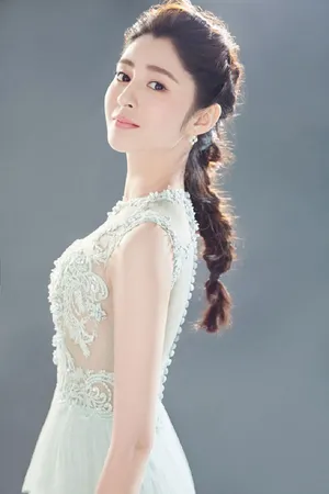 《锦绣未央》李心艾薄纱透视曼妙身姿性感写真图片_4