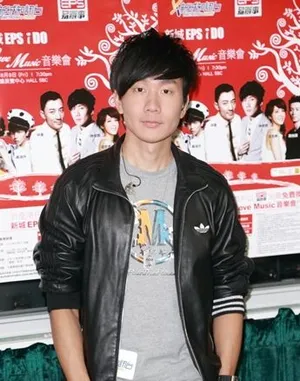 林俊杰帅气亮相音乐会否认与李心艾热恋图片_1