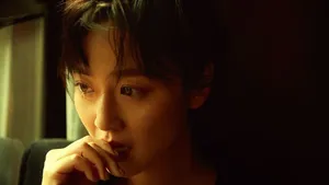 王思思深V撩人性感写真图片_1
