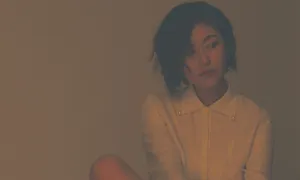 王思思搞怪性感图片