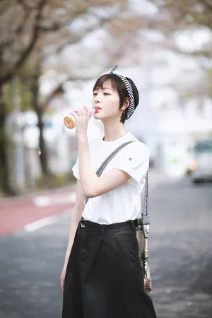 何杜娟东京街拍图片_4