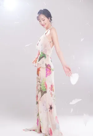 何杜娟时尚写真图片_3