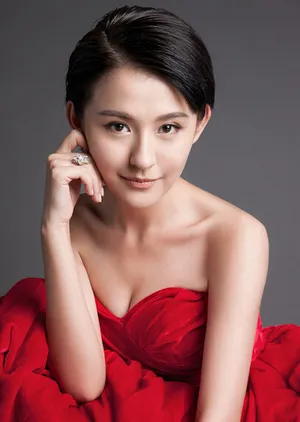 热依扎抹胸礼服性感写真高清图片_1