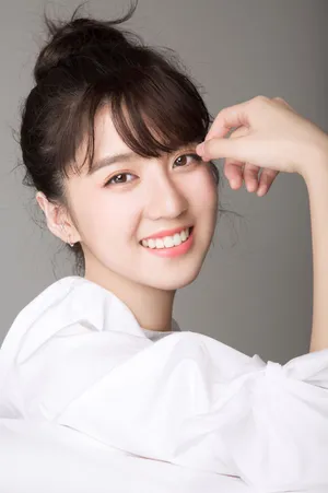 李凯馨白衬衫清纯写真图片