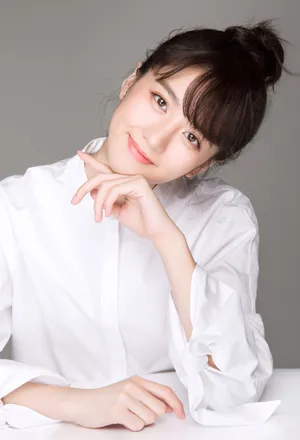 李凯馨白衬衫清纯写真图片_2