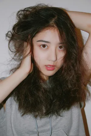 氧气美女李凯馨凌乱美搞怪写真图片_1