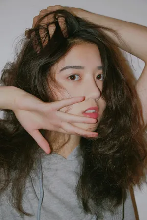 氧气美女李凯馨凌乱美搞怪写真图片_3