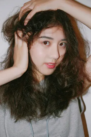 氧气美女李凯馨凌乱美搞怪写真图片_5