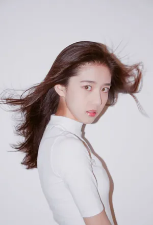 李凯馨长发飘逸超美写真高清图片_2