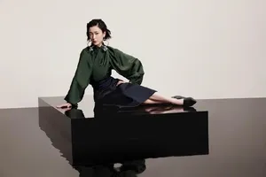 杜鹃简约黑白风性感时尚大片写真图片_3