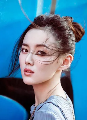 江铠同魅力十足时尚写真高清图片_5