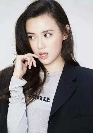 江铠同魅力十足时尚写真高清图片_7
