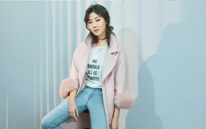 菅纫姿秋冬养眼时尚写真图片_7