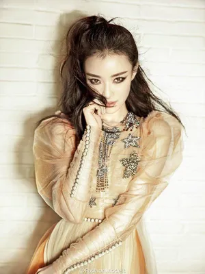 李宇春倪妮叛逆帅气杂志写真图片_11