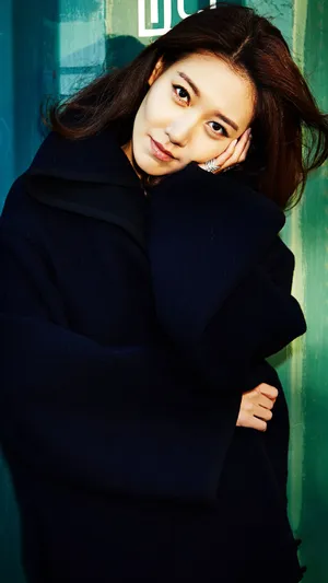 高露气质女神范时尚写真图片_6