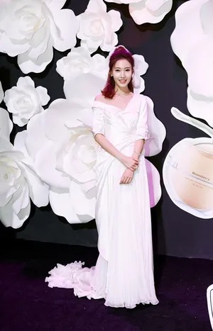 高露唯美气质礼服活动图片_3
