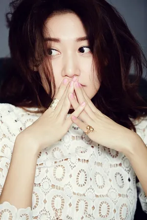 美女演员高露优雅迷人写真高清图片_1