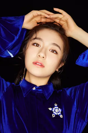 李兰迪小清新蓝衣性感写真图片_2