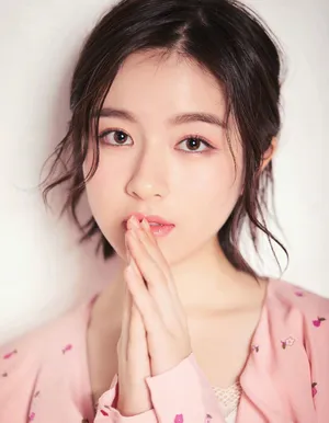 李兰迪清新短发柔美性感写真图片_3