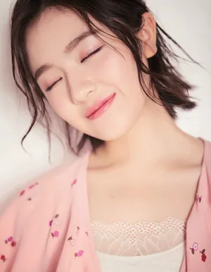 李兰迪清新短发柔美性感写真图片_4