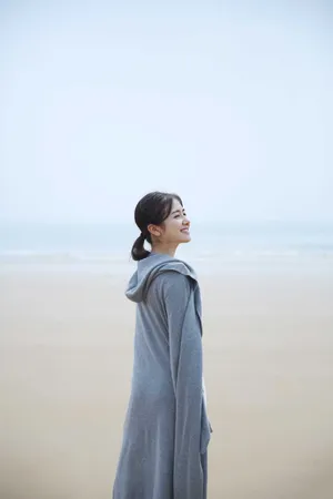李兰迪海边清新写真图片_2