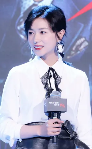 万茜清新甜美发布会图片_2