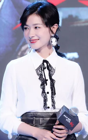 万茜清新甜美发布会图片_3