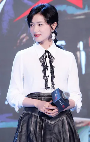 万茜清新甜美发布会图片_7