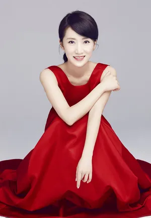 李念写真李念红裙性感写真_2
