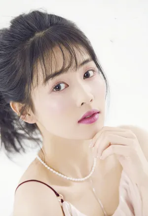 白鹿清新白皙时尚大片写真图片_2