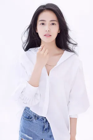 白鹿白衬衫性感写真高清图片_3