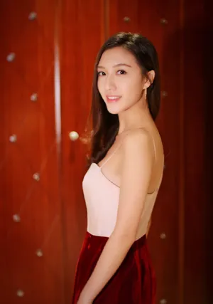 朱庭辰性感活动照图片_8