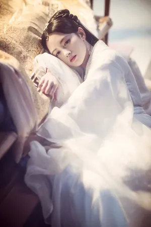 鞠婧祎《新白娘子传奇》白素贞剧照图片_3