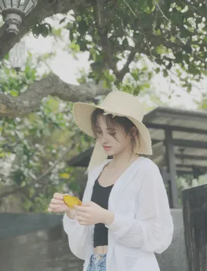 鞠婧祎清纯旅拍写真图片_7