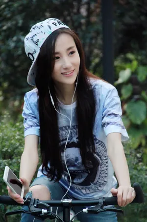 高洋休闲率性生活照图片_6