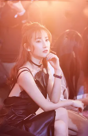 高洋优雅动人活动照图片_3