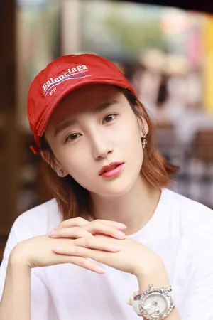 高洋清新简约夏日时尚街拍高清图片_1