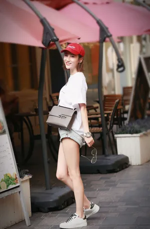 高洋清新简约夏日时尚街拍高清图片_3