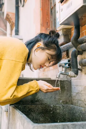 袁冰妍清新文艺户外写真图片