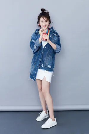 袁冰妍最新甜美生日写真图片_2