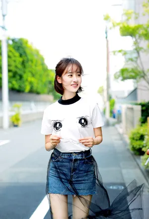 袁冰妍清新俏丽街拍图片_2