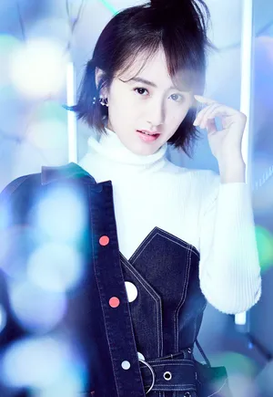 袁冰妍灵动俏丽时尚杂志写真高清图片_8