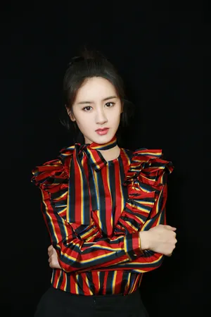 90后小花袁冰妍清新俏丽活动照图片_4
