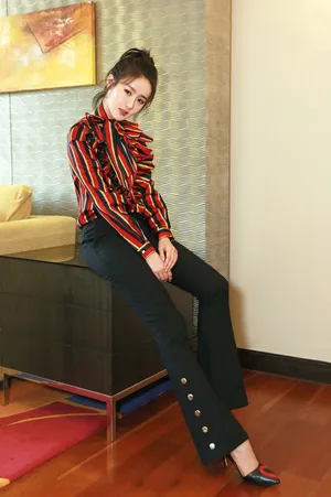 90后小花袁冰妍清新俏丽活动照图片_5