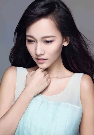 孙骁骁温婉可人时尚写真高清图片_4