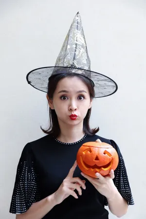 邓莎万圣节搞怪写真九连拍图片_4