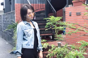 邓莎娇俏甜美街拍写真图片_4