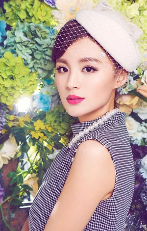 毛林林花中唯美写真图片_3