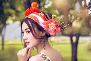 毛林林异域风情美艳迷人写真图片_4