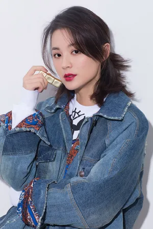 毛林林性感妩媚美妆写真高清图片_3